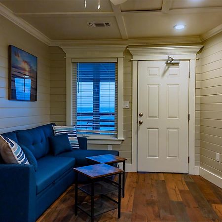 Blue Dolphin Inn And Cottages Grand Isle Luaran gambar
