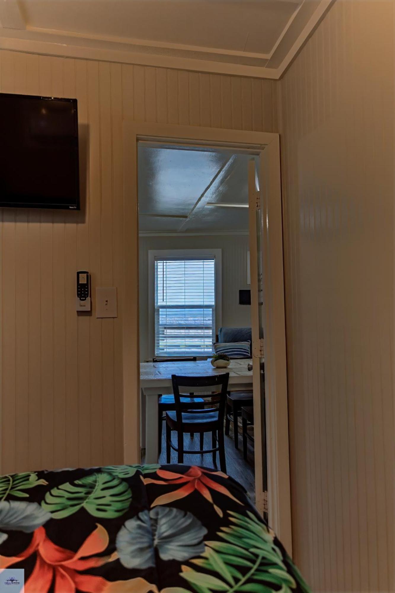 Blue Dolphin Inn And Cottages Grand Isle Luaran gambar