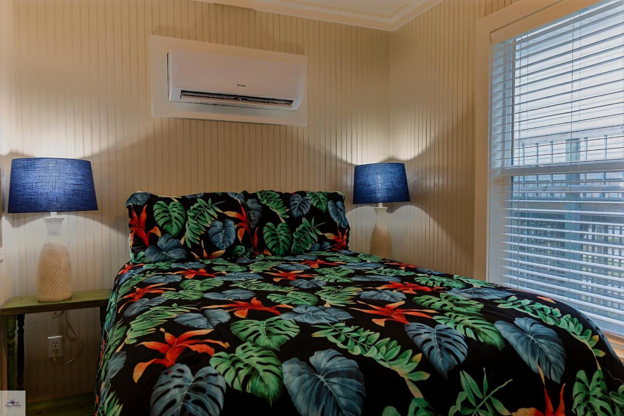 Blue Dolphin Inn And Cottages Grand Isle Luaran gambar