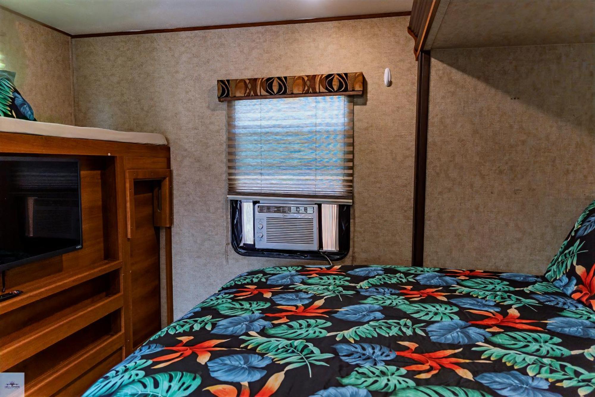 Blue Dolphin Inn And Cottages Grand Isle Luaran gambar