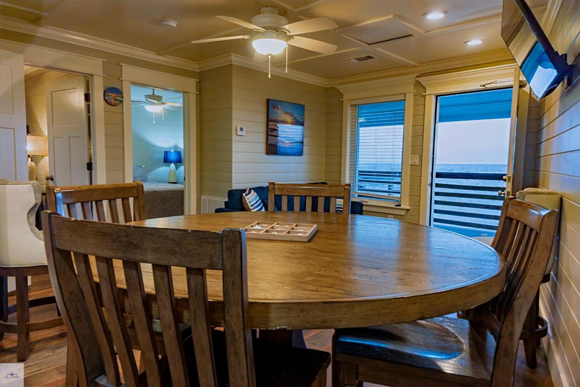 Blue Dolphin Inn And Cottages Grand Isle Luaran gambar