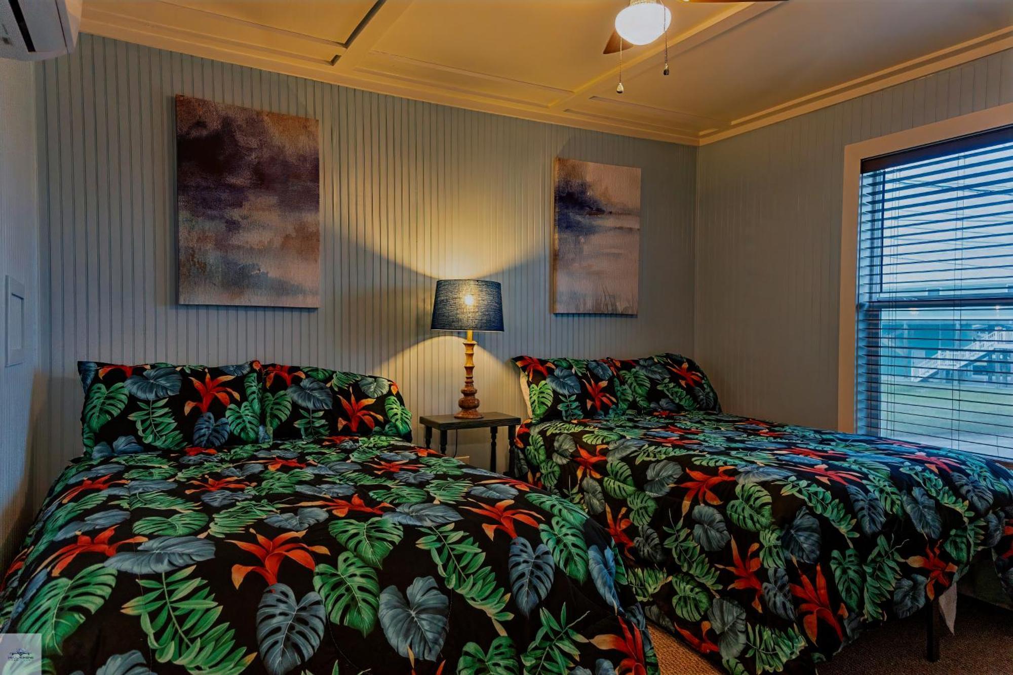 Blue Dolphin Inn And Cottages Grand Isle Luaran gambar
