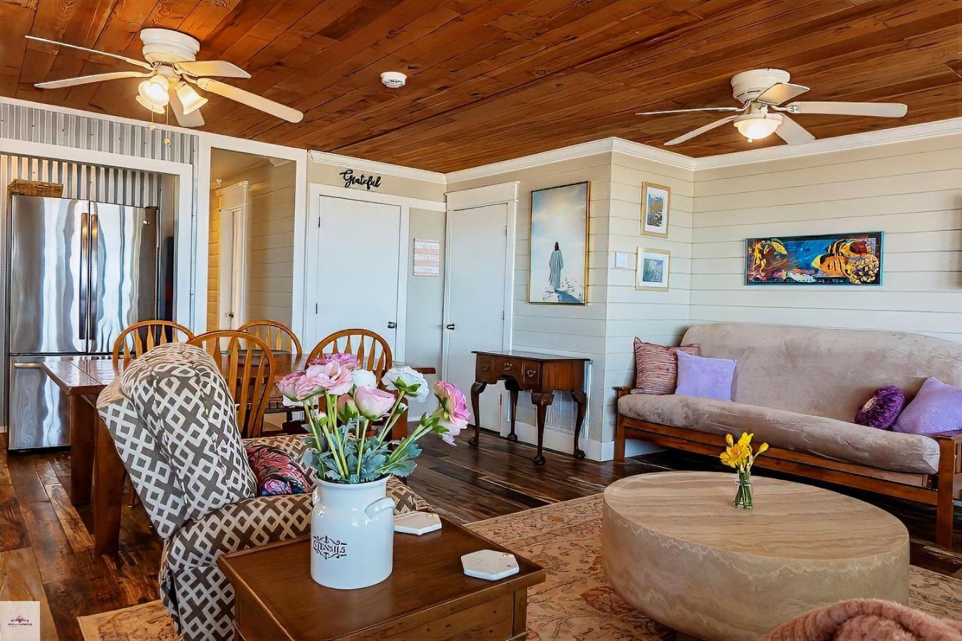Blue Dolphin Inn And Cottages Grand Isle Luaran gambar